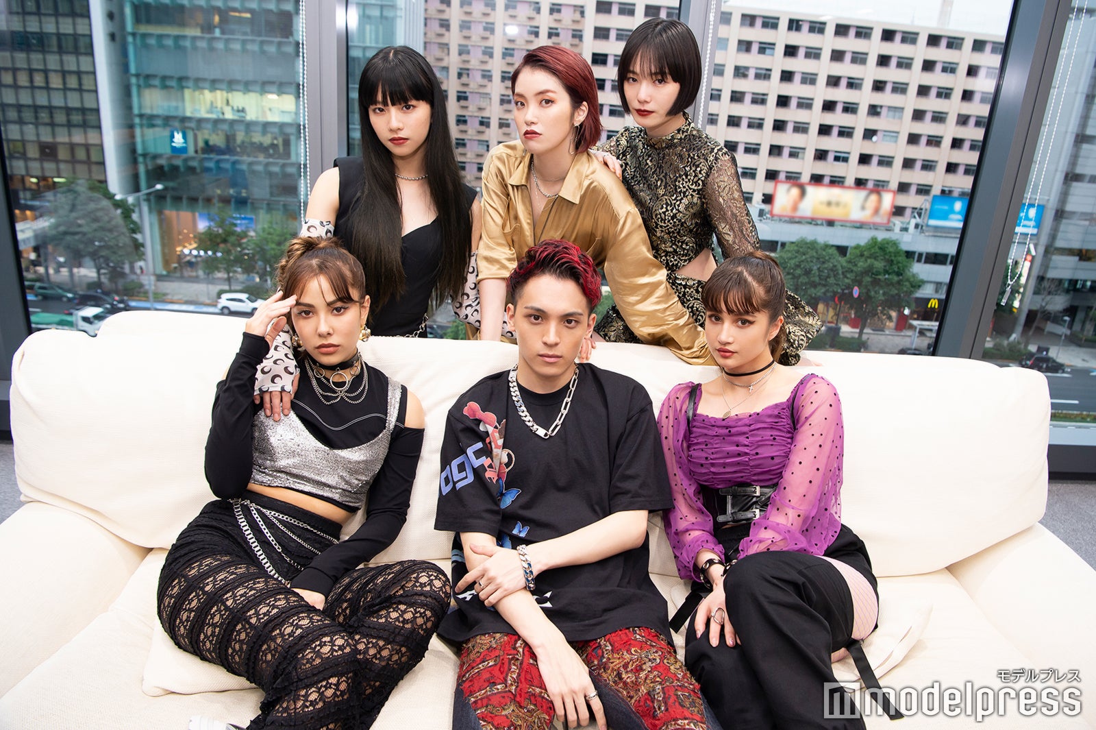 （上段左から時計回りに）Hina、Lil’ Fang、Mikako、Taki、Novel Core、Akina （C）モデルプレス