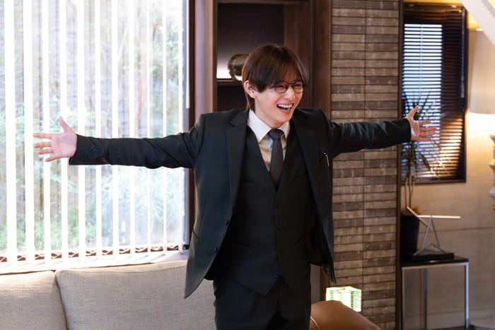 山田涼介「ビリオン×スクール」第2話より(C)フジテレビ