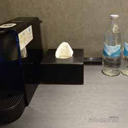 ミネラルウォーター、コーヒー・紅茶は無料/メルキュール東京羽田エアポート(C)モデルプレス