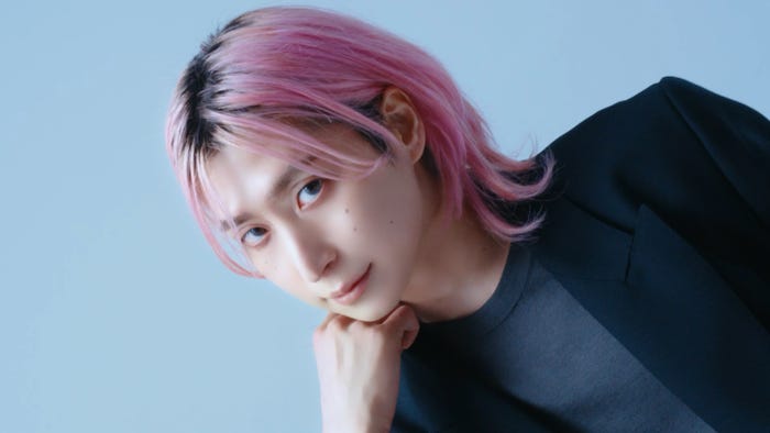 佐久間大介/新CM『ベースメイクはUVプライマー』篇より(提供写真)