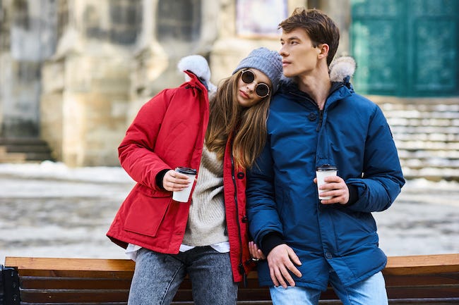 立ち位置 でわかるカップルの関係性 長続きカップルの立ち位置とは モデルプレス 立ち位置 でわかるカップルの関係性 長続きカップルの立ち位置とは モデルプレス