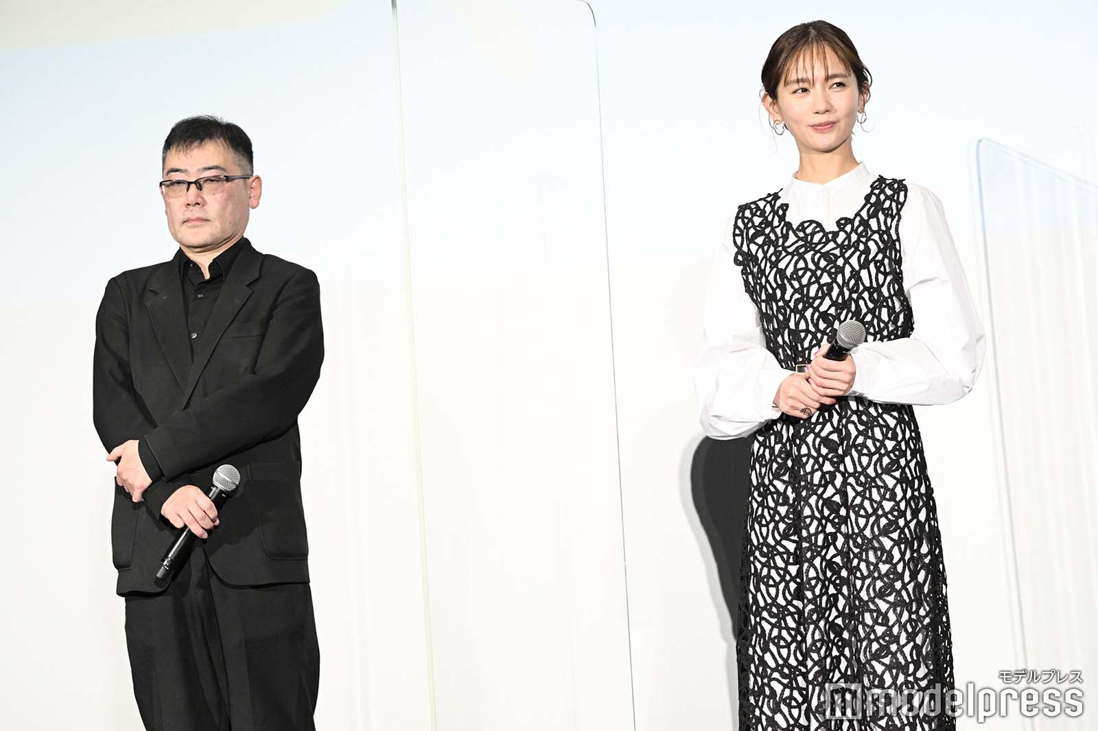 武正晴監督、中村ゆり （C）モデルプレス