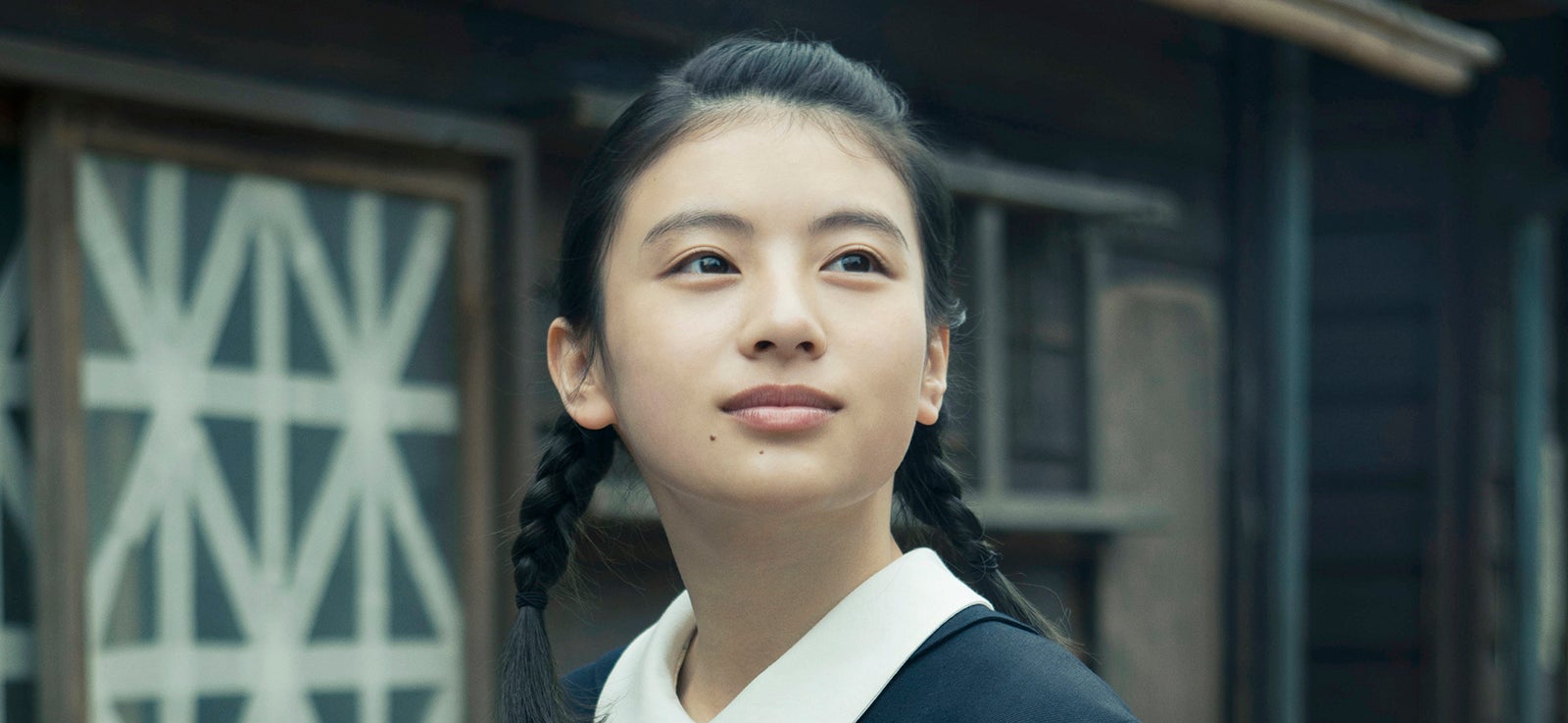 出口夏希（C）2026「あの星が降る丘で、君とまた出会いたい。」製作委員会