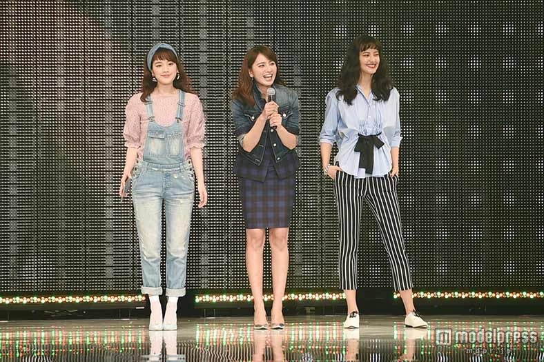 （左から）筧美和子、加藤夏希、浦浜アリサ