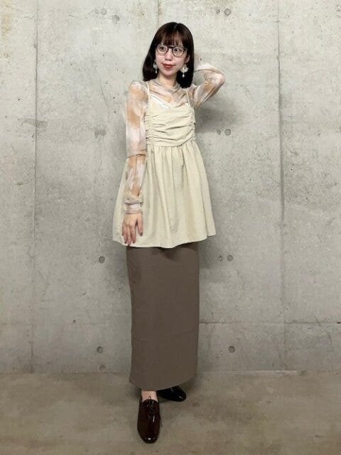 キャミソール　レイヤードコーデ