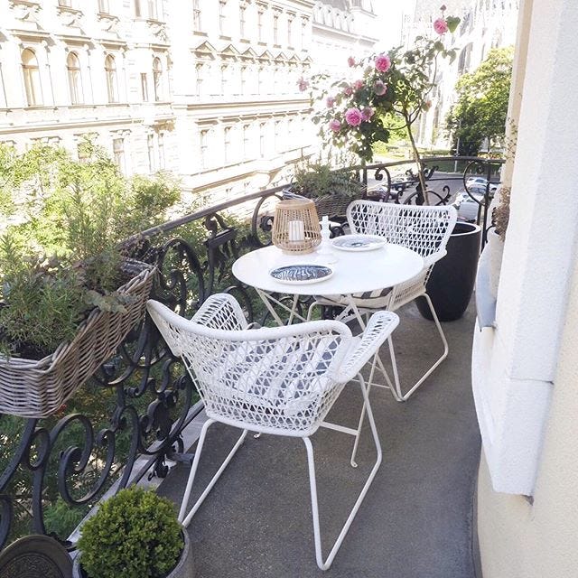 海外で話題のおしゃれなベランダレイアウト実例集 素敵なインテリアで癒しの空間に モデルプレス 海外で話題のおしゃれなベランダレイアウト実例集 素敵なインテリアで癒しの空間に モデルプレス