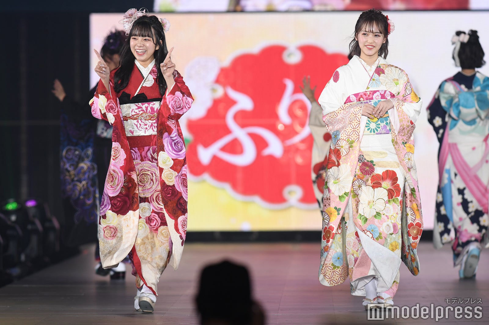 増田彩乃、西綾乃（C）モデルプレス