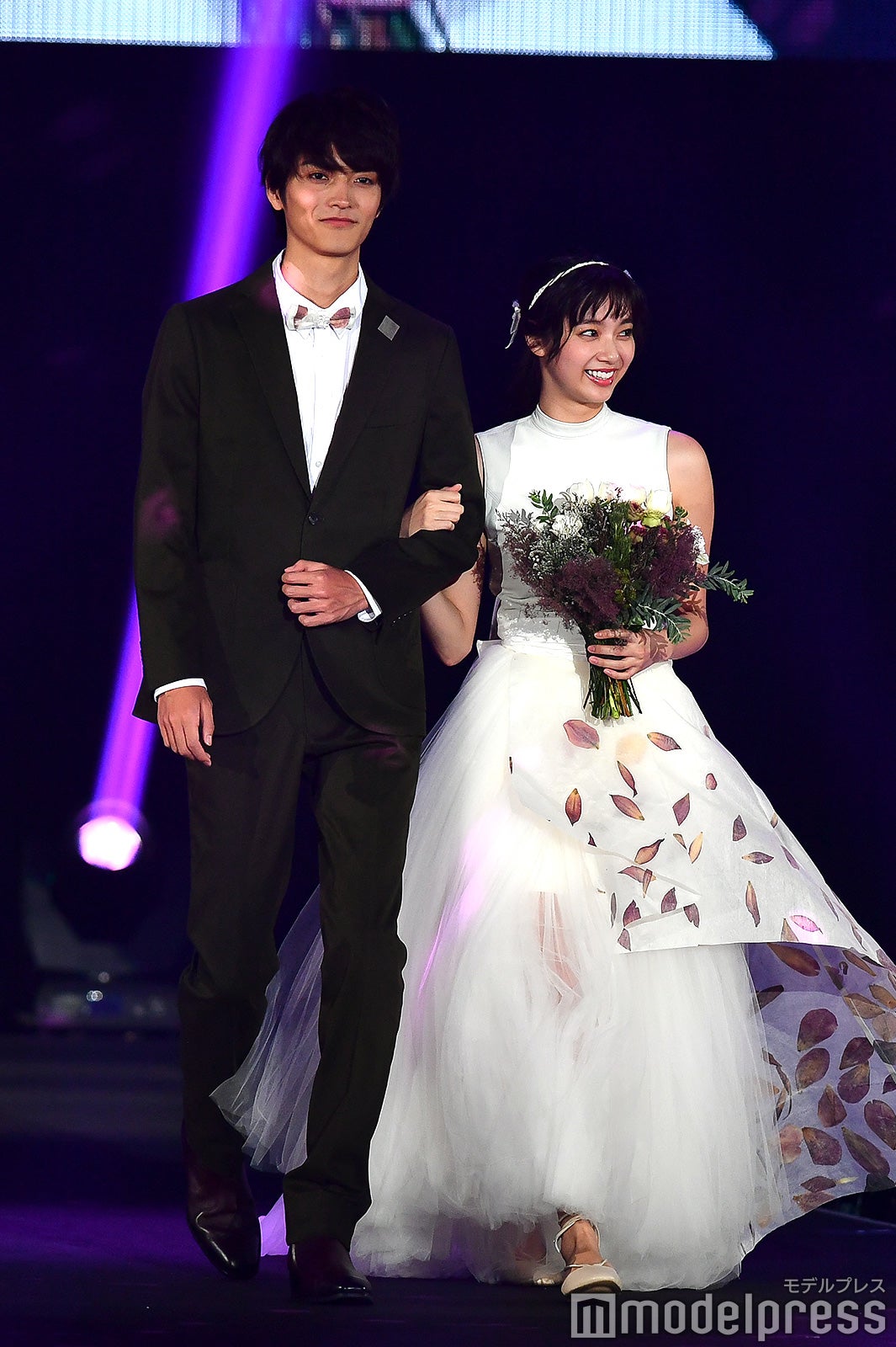 山本涼介、新川優愛（C）モデルプレス