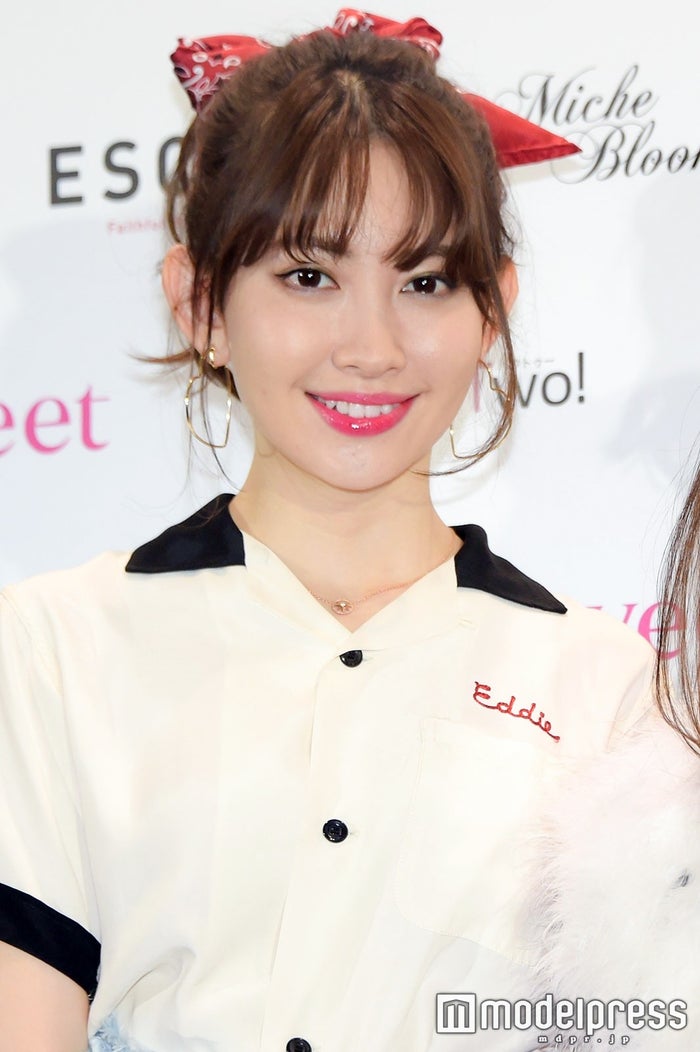 小嶋陽菜 結婚の前田敦子を生祝福 一際キラキラしてた 発表前の様子を明かす モデルプレス 小嶋陽菜 結婚の前田敦子を生祝福 一際キラキラしてた 発表前の様子を明かす モデルプレス