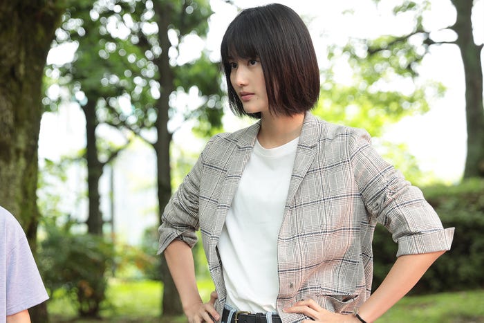 橋本愛(C)日本テレビ