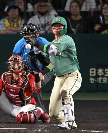 阪神 森下翔太「右手首の打撲」6日以降の出場は様子を見て判断へ 5日・楽天戦で死球をうけて途中交代