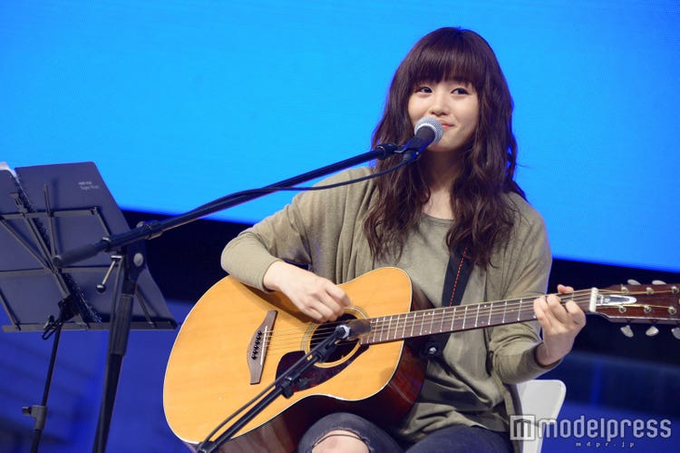 月9ヒロイン藤原さくら ハプニング連発に 怒らないで 路上ライブ にファン00人 モデルプレス 月9ヒロイン藤原さくら ハプニング連発に 怒らないで 路上ライブ にファン00人 モデルプレス