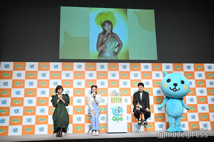 (左から)安倍なつみ、石川梨華、小藪千豊、クー(C)モデルプレス