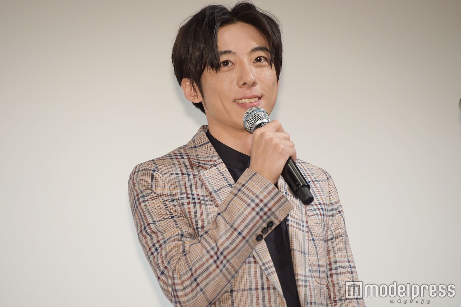 高橋一生、親友・V6岡田准一との高校時代　キスは「マウストゥーマウスです」「能動も受動も」曲作りも