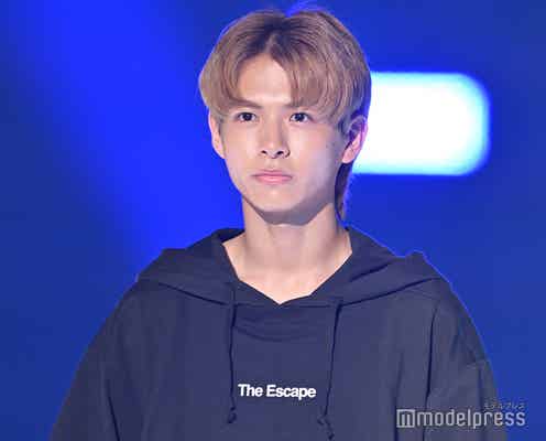 小宮璃央、金髪ヘア初お披露目 ブラックコーデ姿がかっこいい<TGC2023A/W>