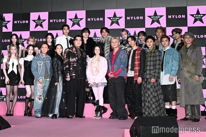 (上段左から)スイ(SUI)・ジユ(JIYU)・キヤ(KYA)/KiiiKiii、庄司浩平、おのはら・ホリコシ/ナユタ、シューヤ・マサヒロ・アロハ・ハル/超特急(下段左から)ハウム(HAUM)・イソル(LEESOL)/KiiiKiii、オカモトレイジ、ファーストサマーウイカ、佐久間宣行、志田こはく、カイ・リョウガ・タクヤ・ユーキ・タカシ/超特急(C)モデルプレス