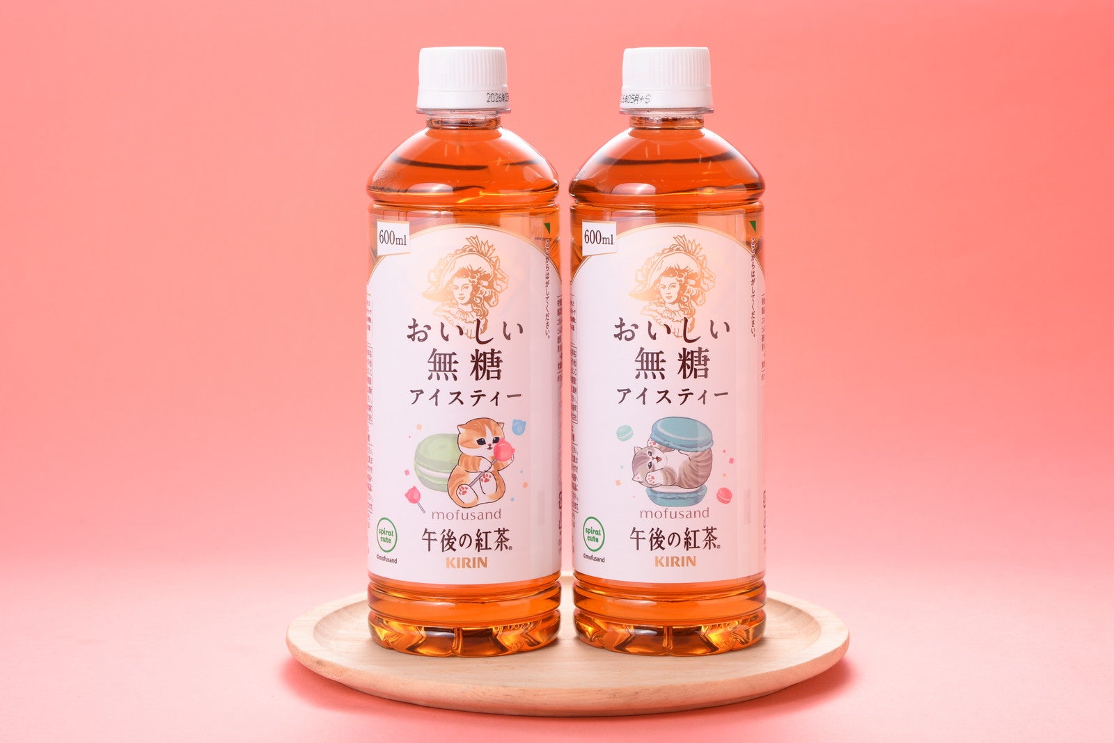 午後の紅茶 おいしい無糖（税込170円）（C）mofusand