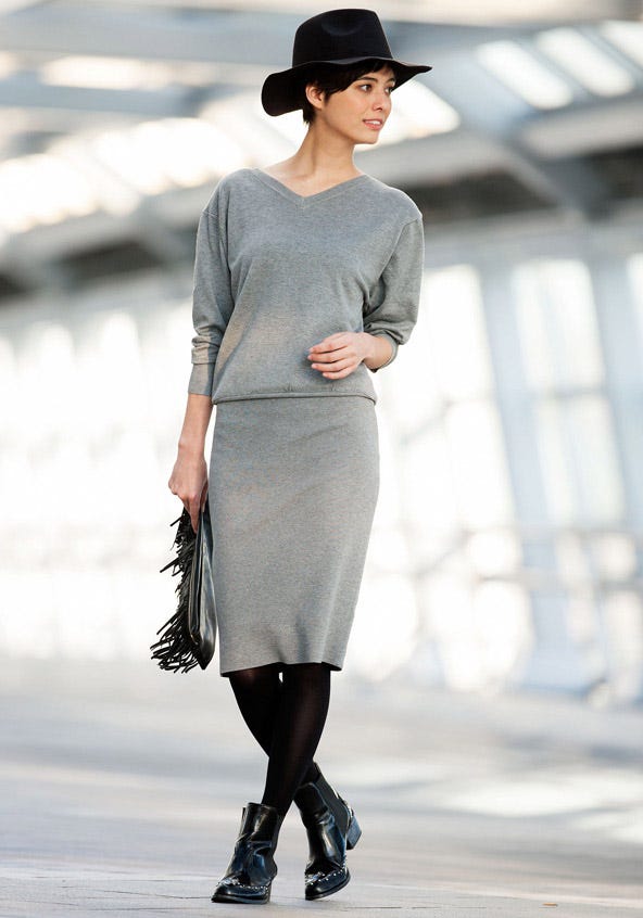 ドッキングデザインタイトワンピース「STYLEST」4,300円(税別)/画像提供:STYLEST