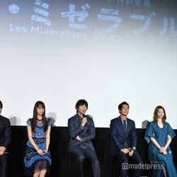 （左から）吉沢亮、山本美月、ディーン・フジオカ、井浦新、香里奈、奥田瑛二（C）モデルプレス