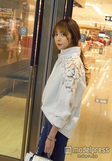 オーガンジーシャツ「OGAGE JAPAN」4,980円（税込）