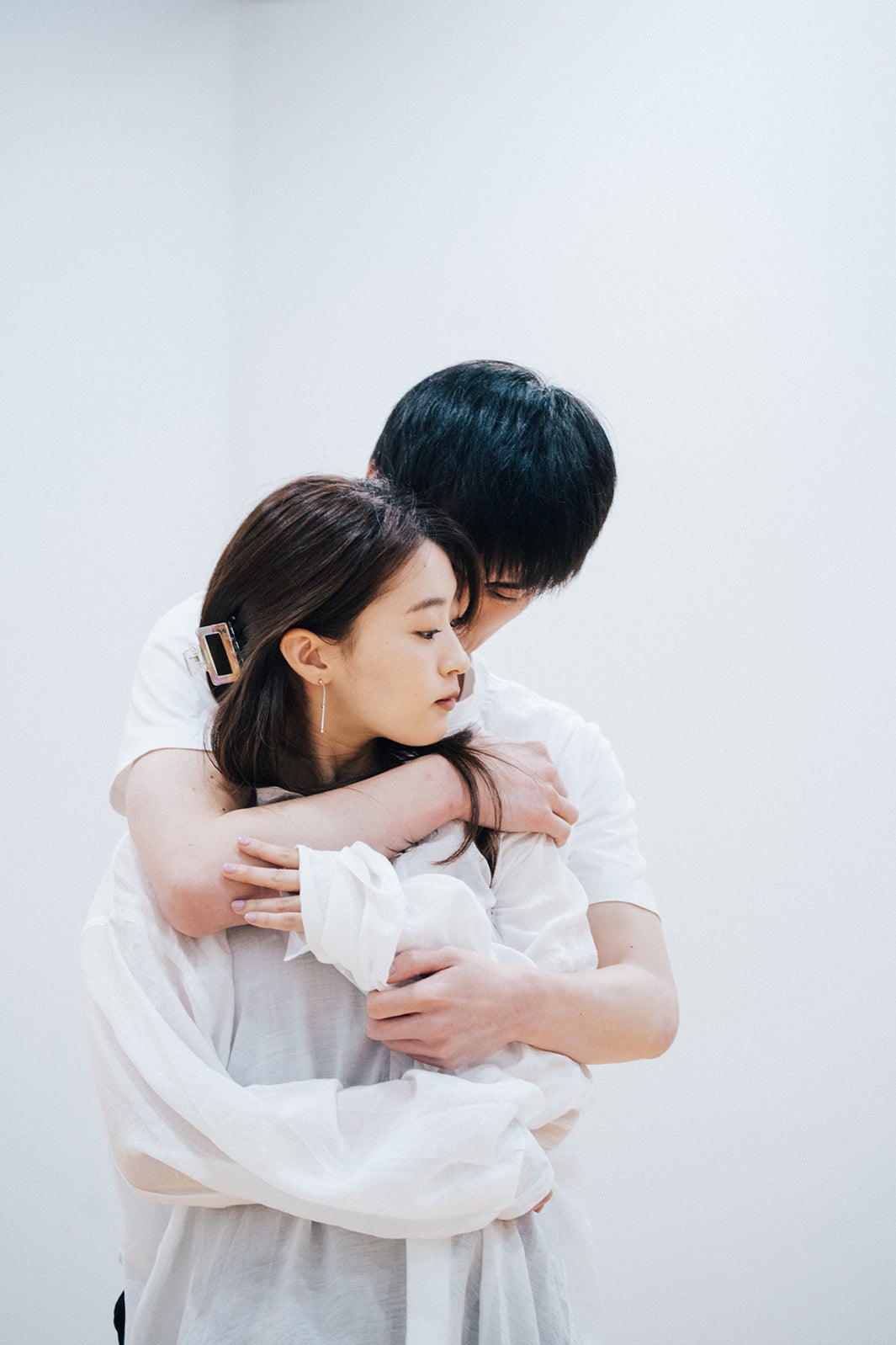 吉永アユリ、大地伸永「恋愛ドラマな恋がしたい～Kissing the tears away～」第1話（C）AbemaTV, Inc.