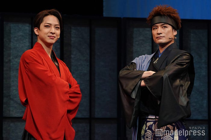 寺西拓人、松崎祐介(C)モデルプレス