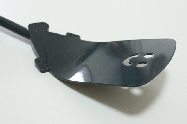 ダイソー 奥まで届く長めのふぐターナー ダイソーの机に付かない奥まで届く長めのふぐターナー