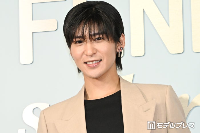 Snow Man目黒蓮、リアルに愛用「FENDI」財布紹介で「恥ずかしい」＜FENDI selleria＞