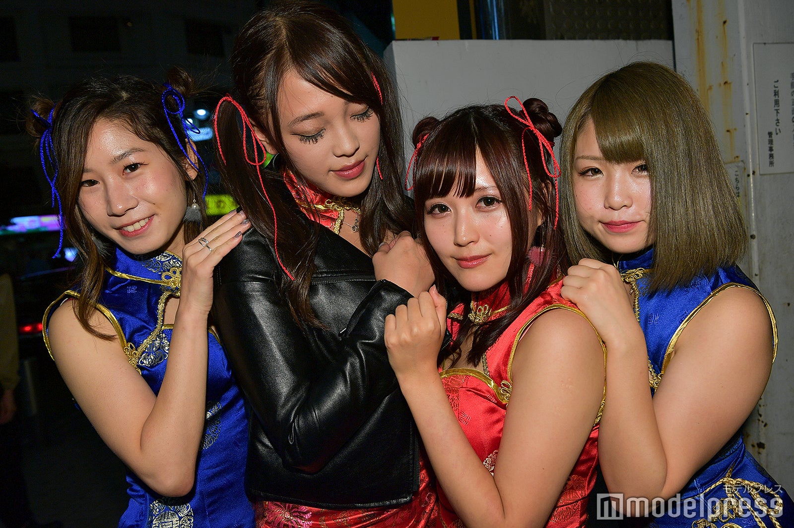 偶然同じコスプレペアに遭遇した2組（C）モデルプレス