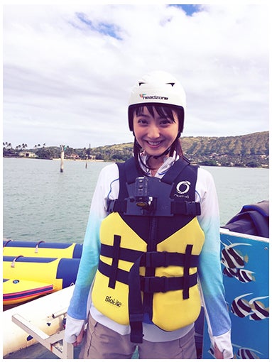 マリンスポーツにも挑戦／佐々木希オフィシャルブログより