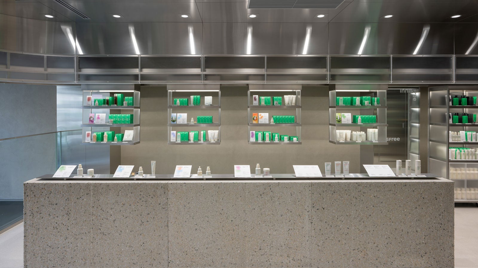 「INNISFREE」店舗イメージ（提供写真）