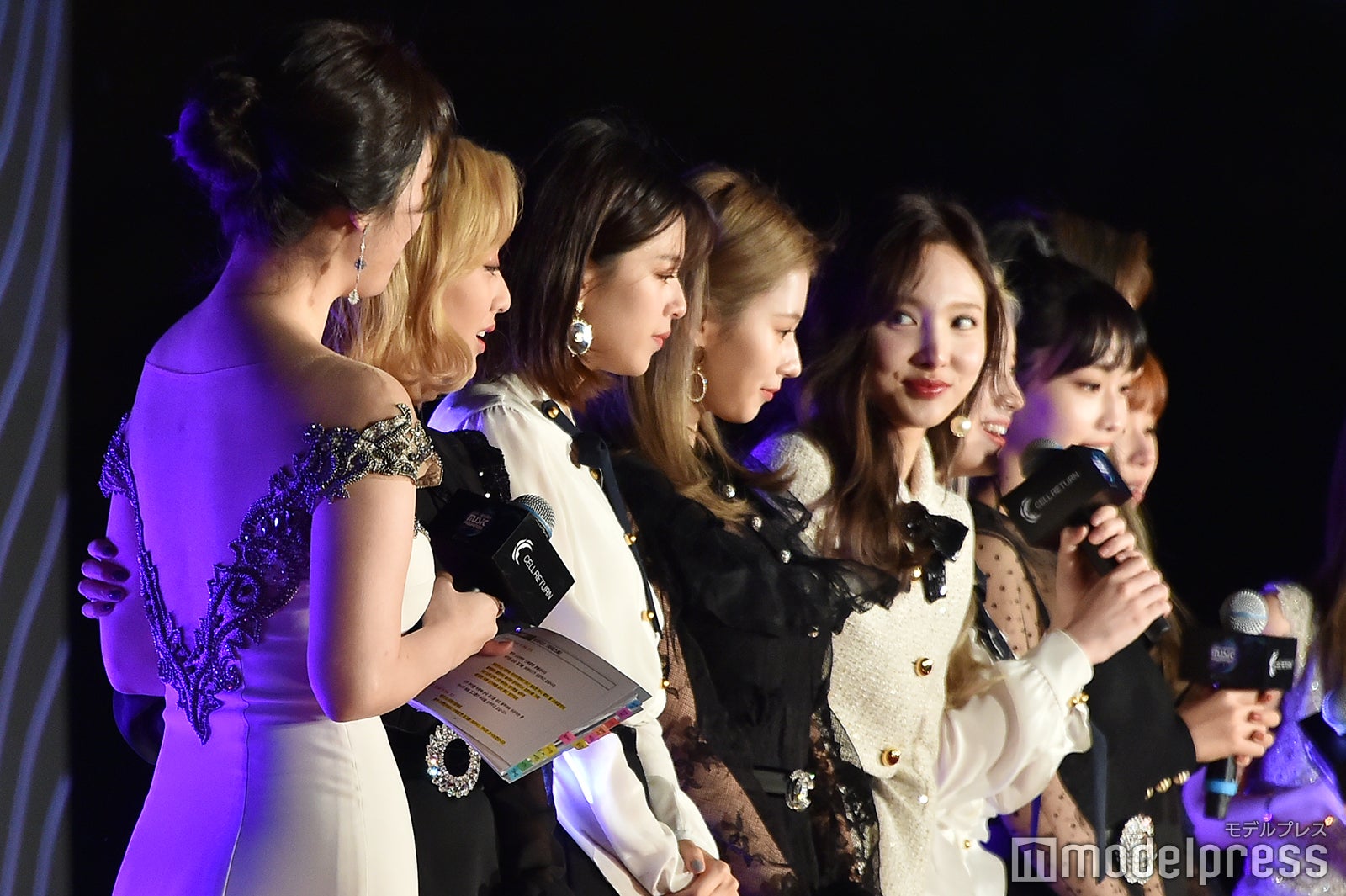 TWICE （C）モデルプレス