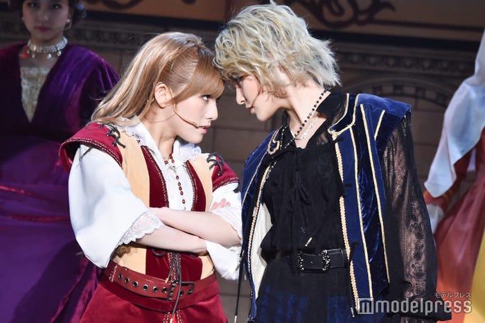 岡田奈々、神志那結衣/劇団れなっち「ロミオ&ジュリエット」白組(C)モデルプレス