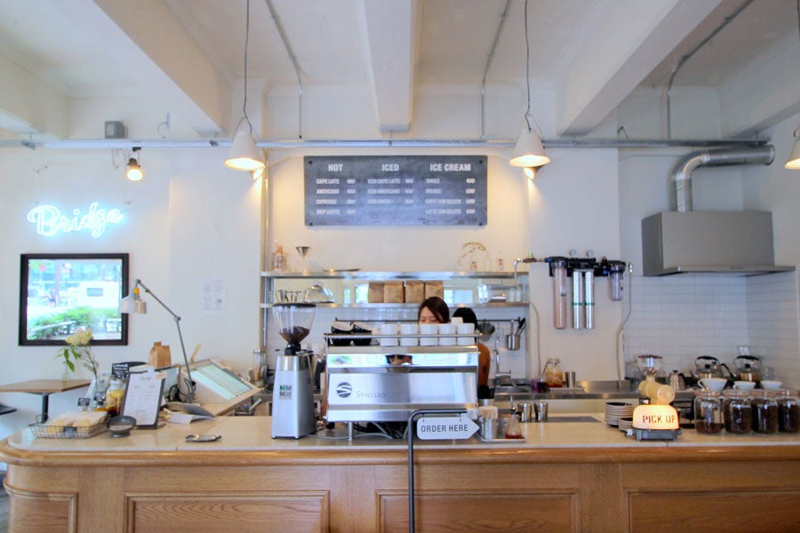 Bridge COFFEE & ICECREAMカウンター