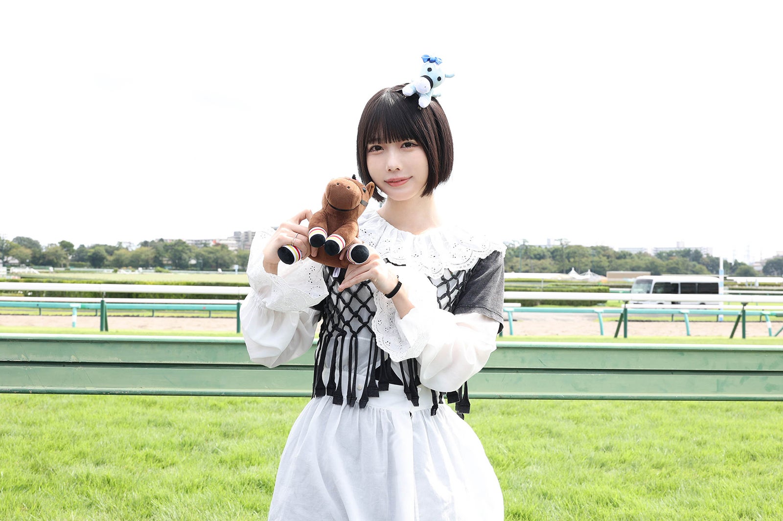 あの、競馬新番組メーンキャラクターに就任　武豊騎手との共通点明らかに