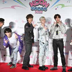 iKON（左から）DK、BOBBY、SONG、JAY、CHAN、JU-NE（C）モデルプレス