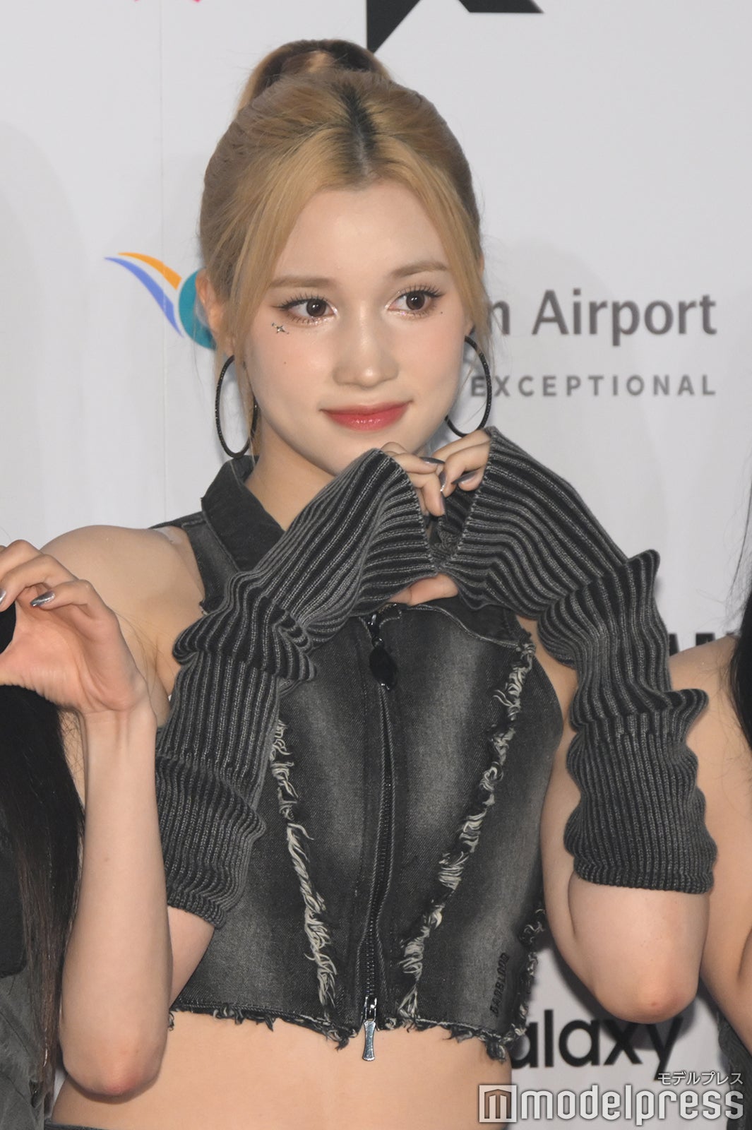 Kep1erヒュニンバヒエ、水着姿で夏休み満喫 兄・TXTヒュニンカイ