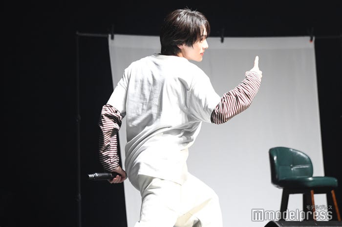 今の気持ちを表現する山下幸輝(C)モデルプレス