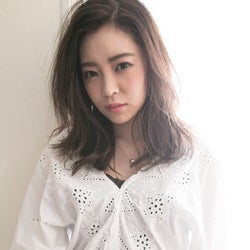 グレージュはおしゃれヘアカラーの定番 暗髪も外国人風も叶う モデルプレス