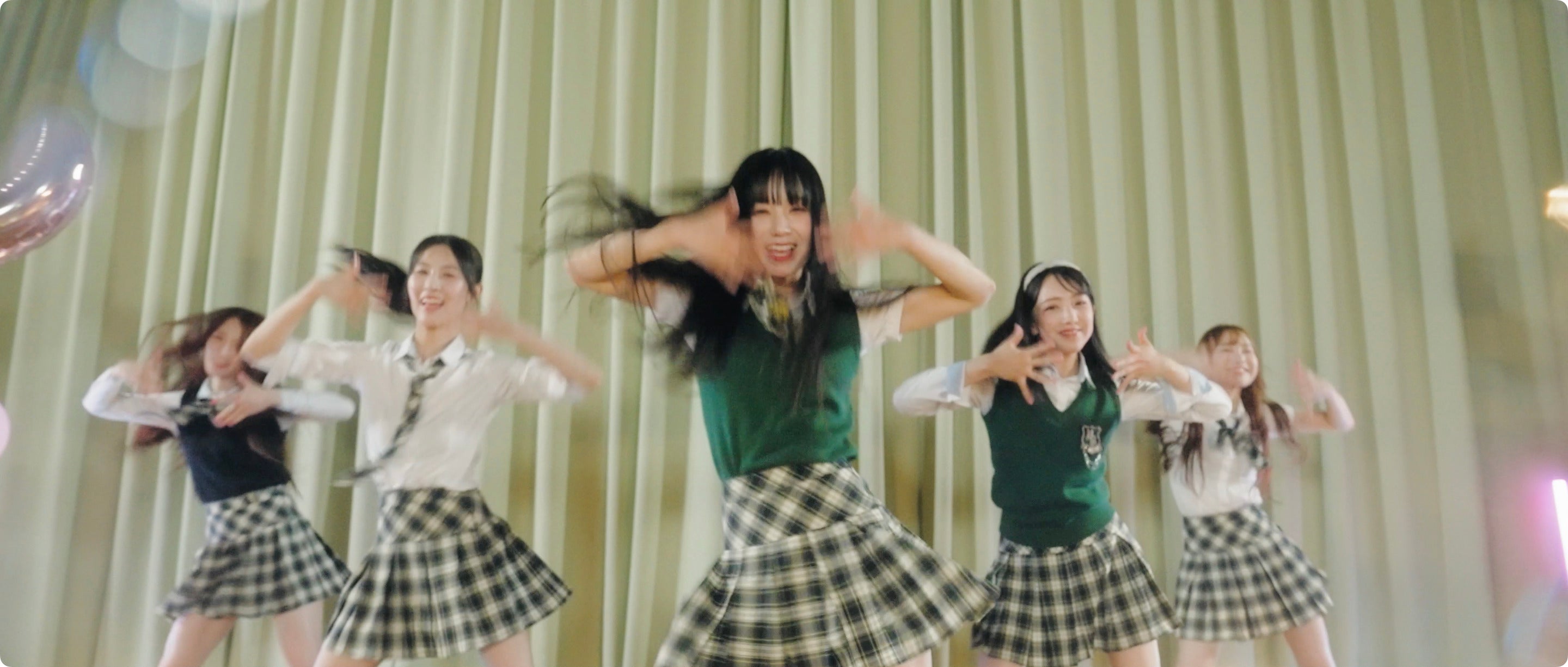 「呼んで（Blur）」“ふりふりダンス”（提供写真）