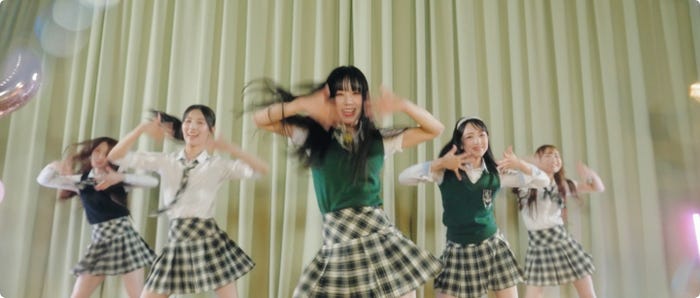 「呼んで(Blur)」“ふりふりダンス”(提供写真)