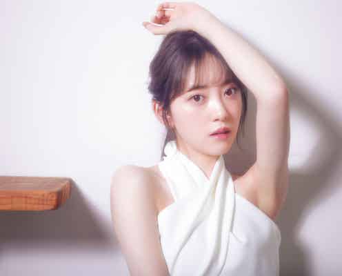 堀未央奈、ミニワンピで大胆肩見せ 乃木坂46卒業後「FLASH」初登場