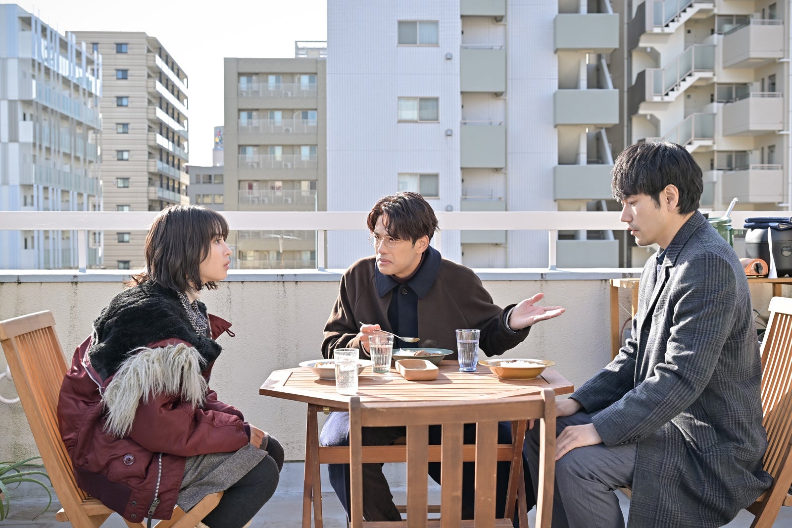 広瀬すず、森崎ウィン、松山ケンイチ「クジャクのダンス、誰が見た？」第3話（C）TBS