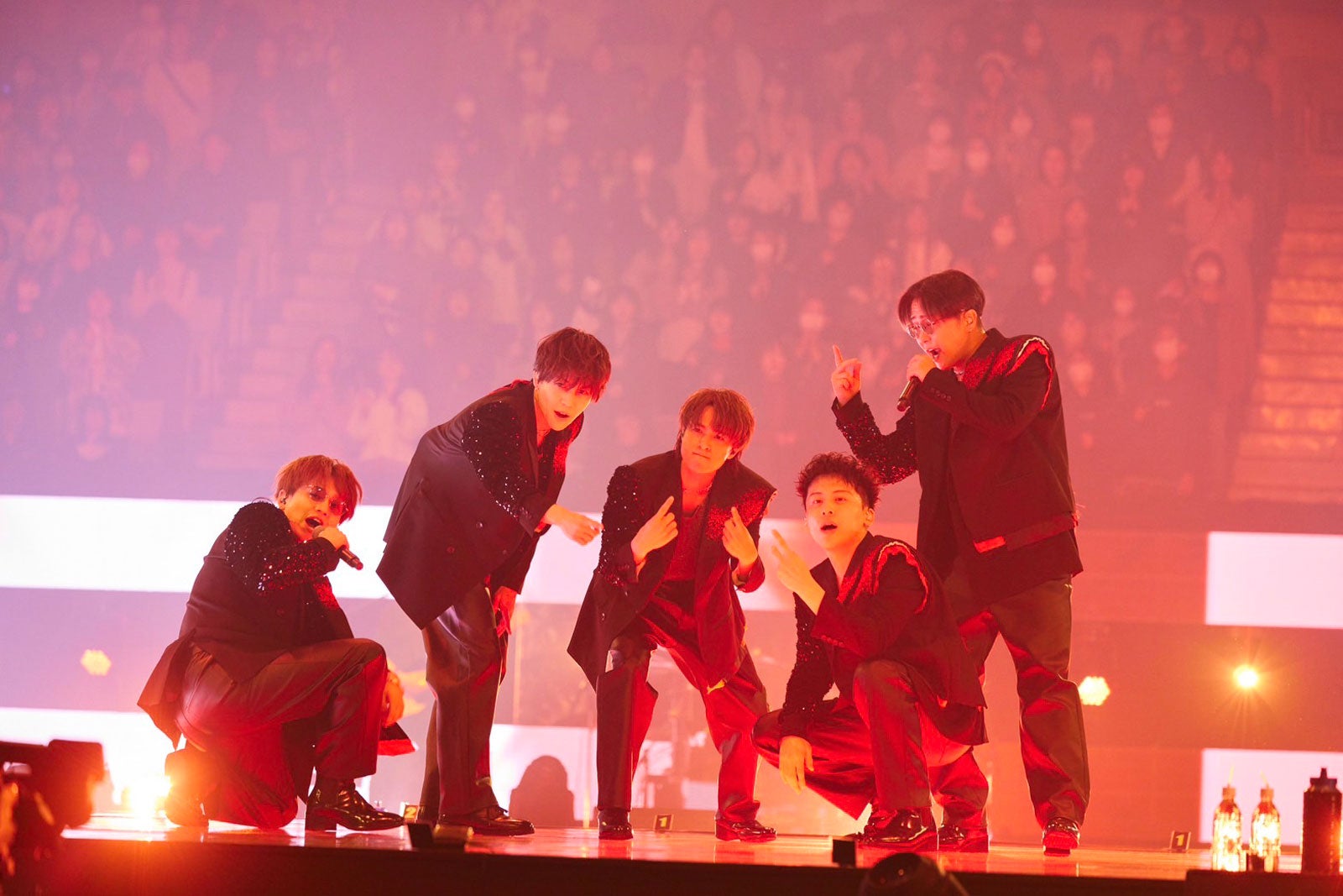 Da-iCE セット デビュー10周年・Da-iCE、“武道館史上初”ステージ構成・初期楽曲
