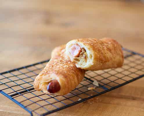 スタバ「あらびきソーセージパイ」「ヨーグルト&グラノーラバナナ」朝食向けフードが新登場