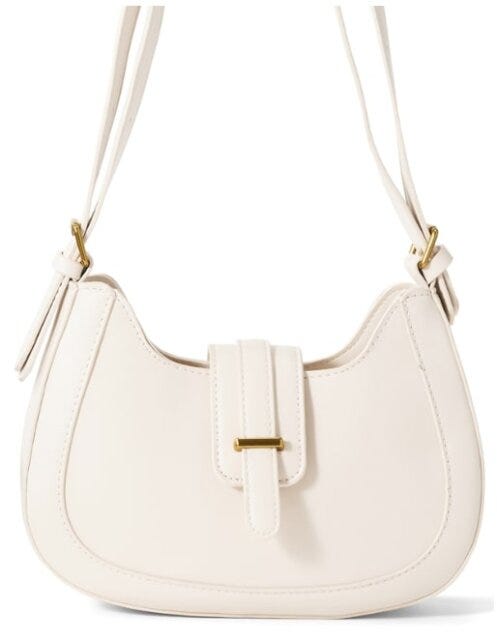 GRL　ニットトップス×ライトブルーデニム　ラフ韓国っぽ　asuka　イラスト　クロワッサンレザーショルダーバッグ