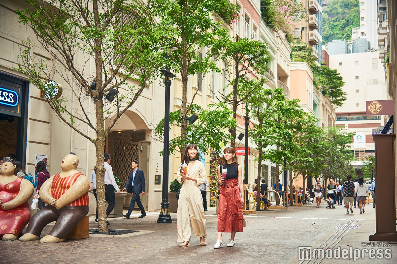 車が通らない利東街。ゆったり歩けるのも◎ （C）モデルプレス