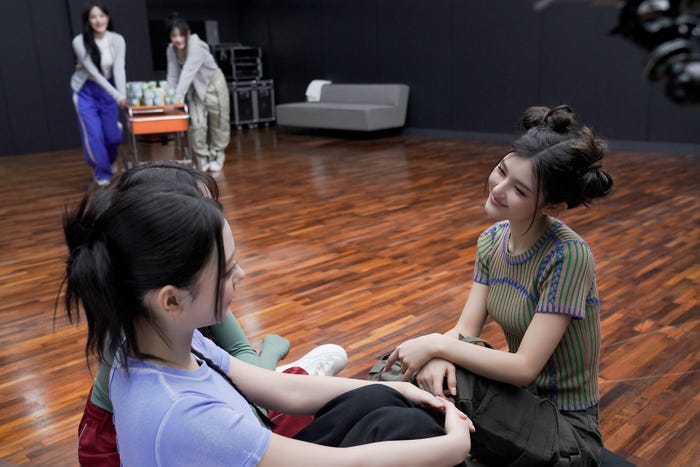 NewJeans/新TVCM「This is おいしいZERO チョコ篇/アイス篇」ビハインドより(提供写真)