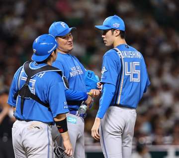 日本ハム痛恨サヨナラ負けで崖っぷち 同点の九回に福島が満塁被弾 初回に清宮幸の先制打などで2点先取も前夜に続く逆転で連敗 先発・北山は七回途中2失点
