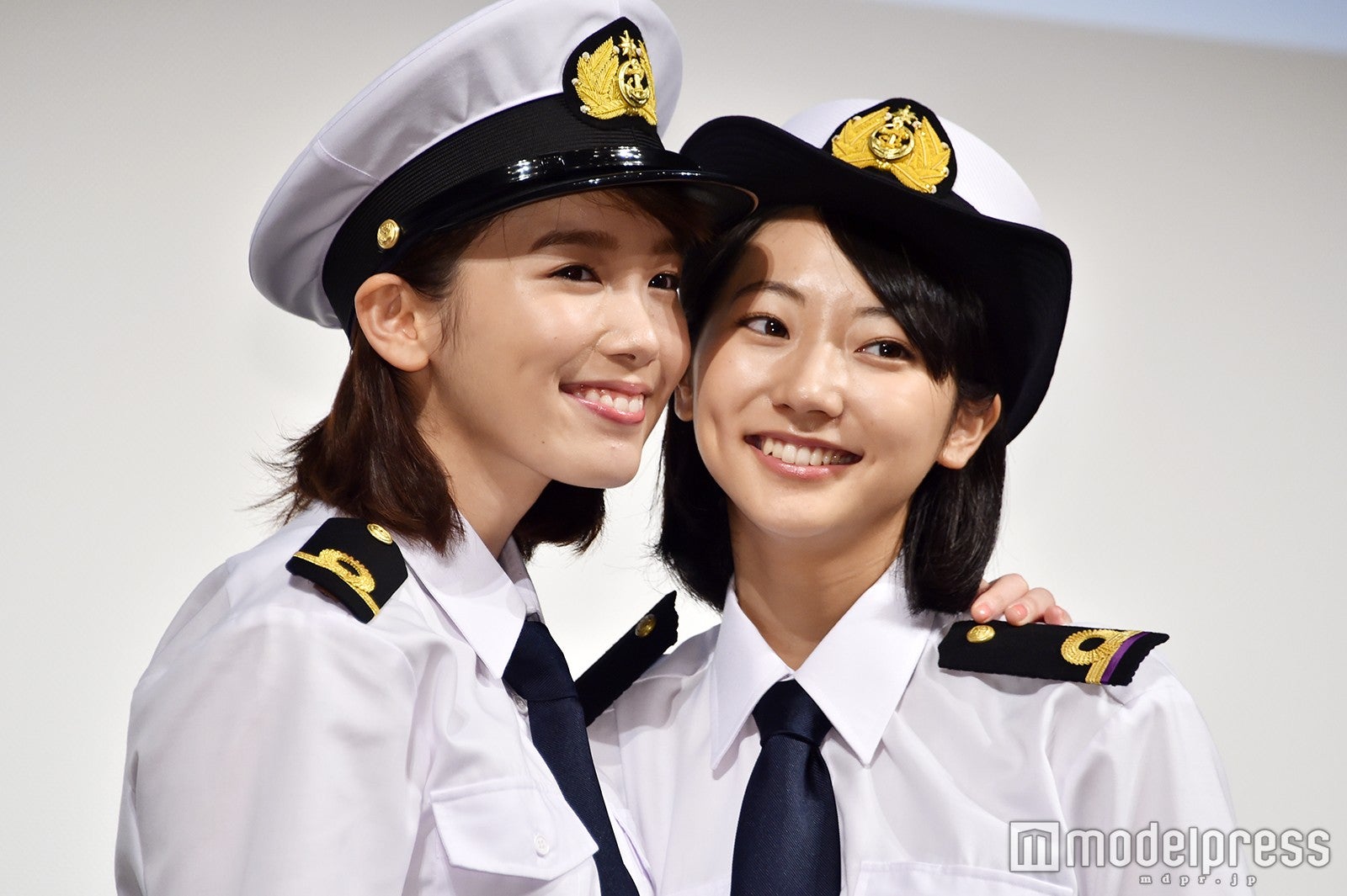 飯豊まりえ、武田玲奈 （C）モデルプレス